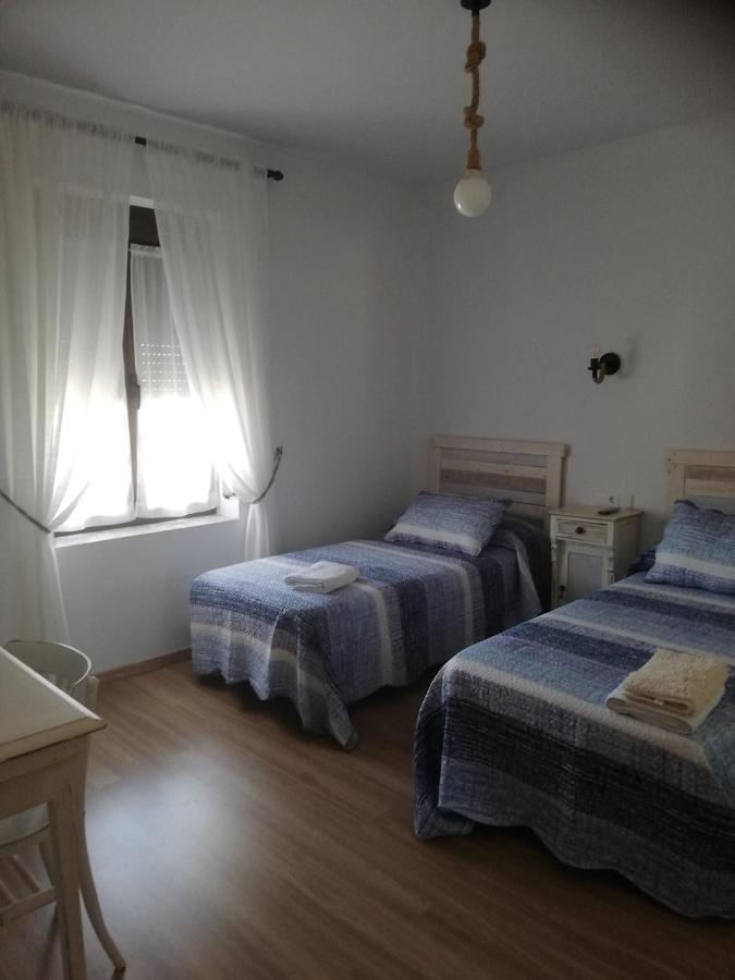 Hostal El Lugar De La Mancha Argamasilla de Alba Exterior foto