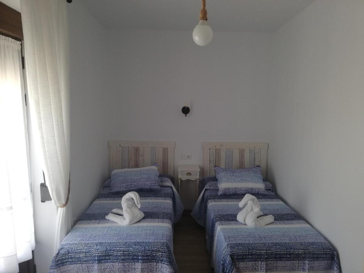 Hostal El Lugar De La Mancha Argamasilla de Alba Exterior foto